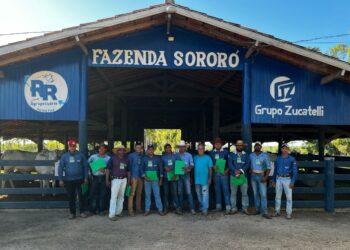 Colaboradores da Fazenda Sororó participam de curso de Inseminação Artificial em Tempo Fixo (IATF) promovido pelo SENAR/FAEPA