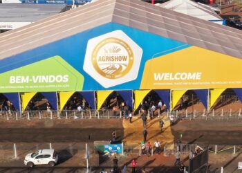 Reinaldo Zucatelli marca presença na Agrishow 2026 e visita as parcerias estratégicas do Grupo Zucatelli